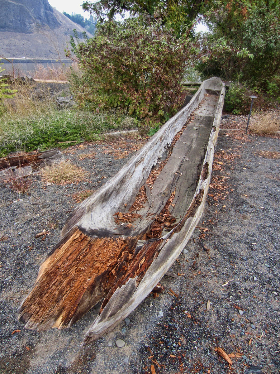 Replica of one of the five canoes built to continue the journey down the Columbia River.